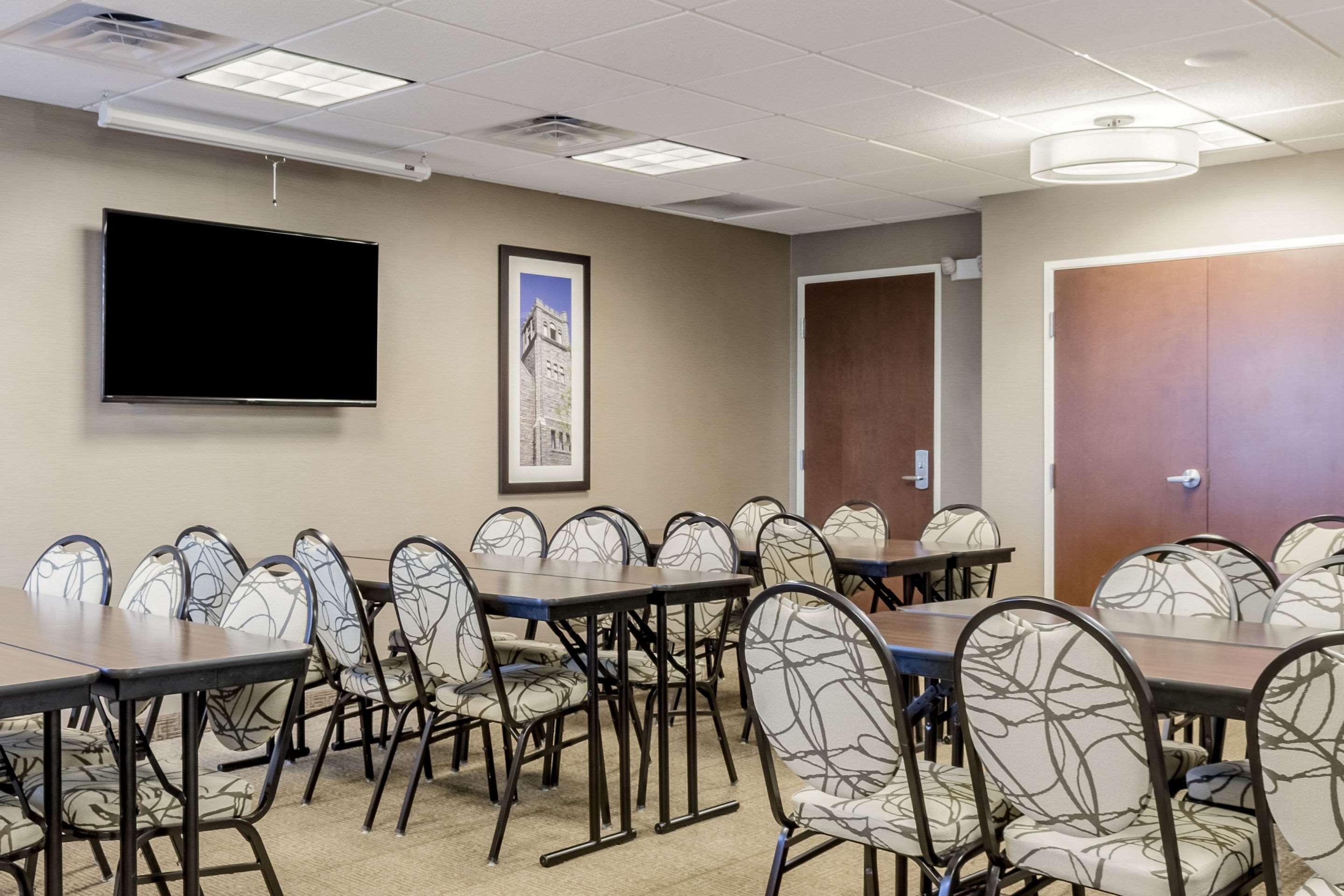 Comfort Inn & Suites Avera Southwest Су-Фолс Экстерьер фото