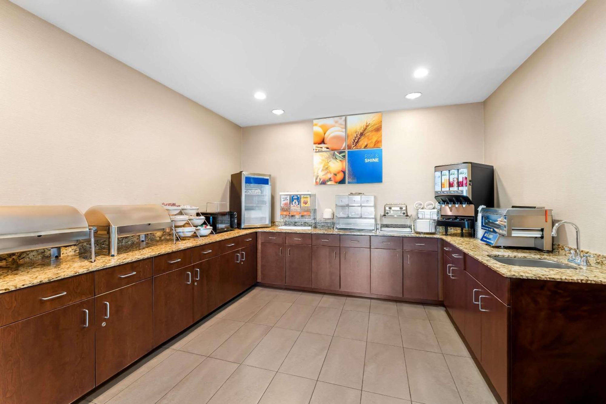 Comfort Inn & Suites Avera Southwest Су-Фолс Экстерьер фото