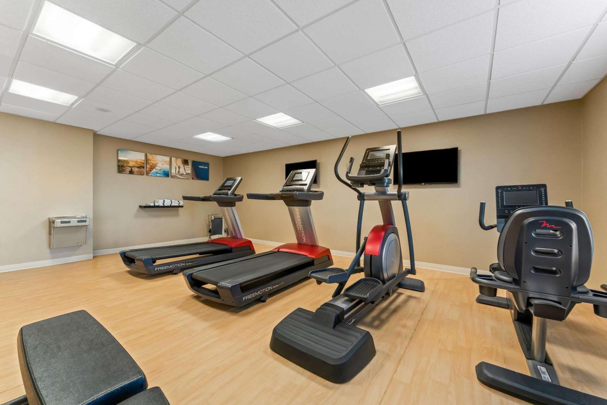 Comfort Inn & Suites Avera Southwest Су-Фолс Экстерьер фото