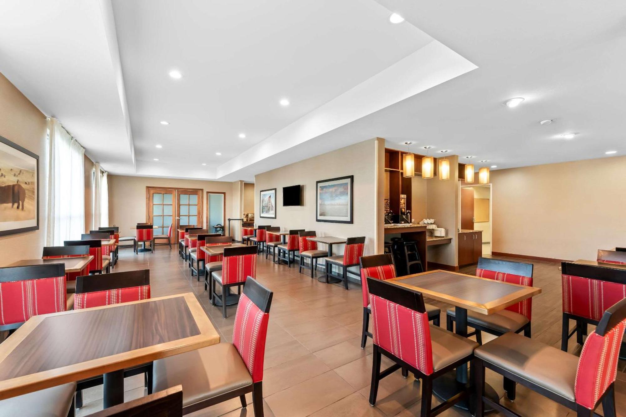 Comfort Inn & Suites Avera Southwest Су-Фолс Экстерьер фото