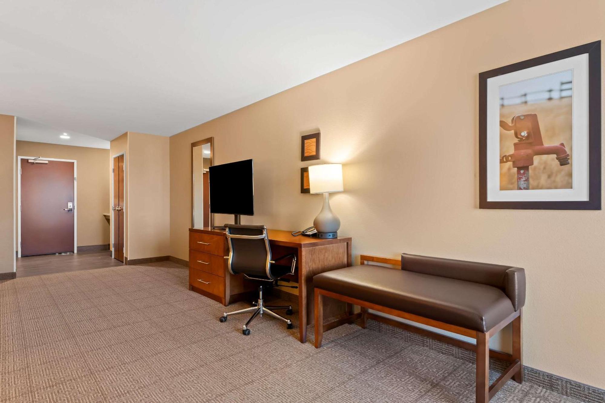 Comfort Inn & Suites Avera Southwest Су-Фолс Экстерьер фото