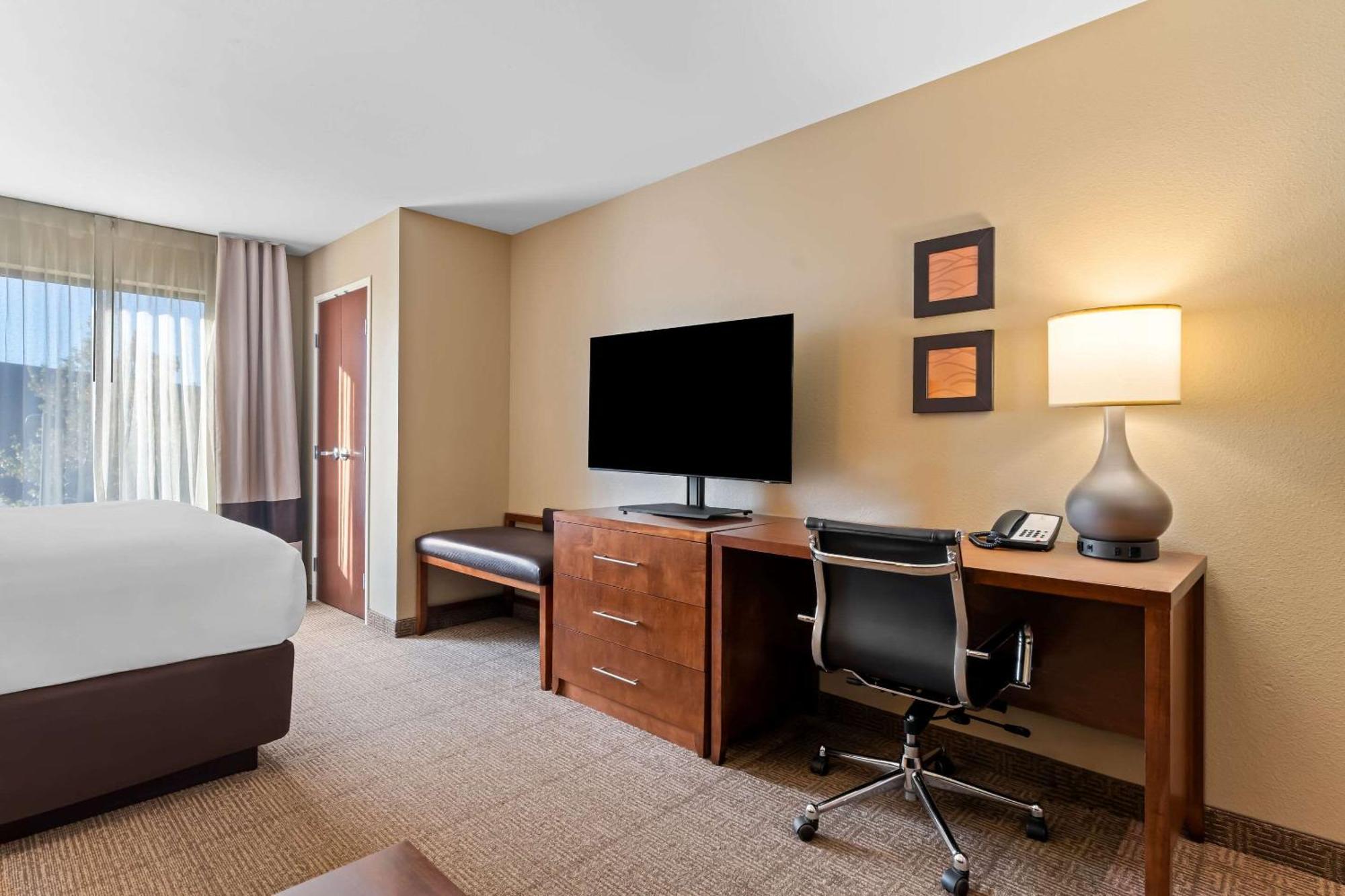 Comfort Inn & Suites Avera Southwest Су-Фолс Экстерьер фото